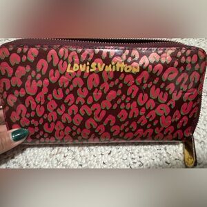 Authentic Louis Vuitton Graffiti long wallet in embossed patent leather